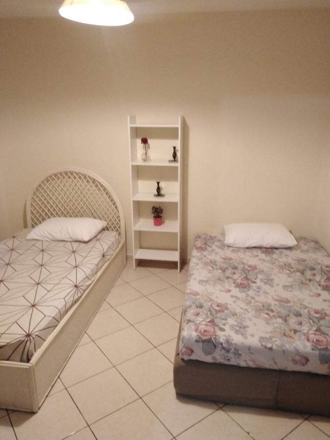 Stavros Apartments อาร์เตมีดา ภายนอก รูปภาพ