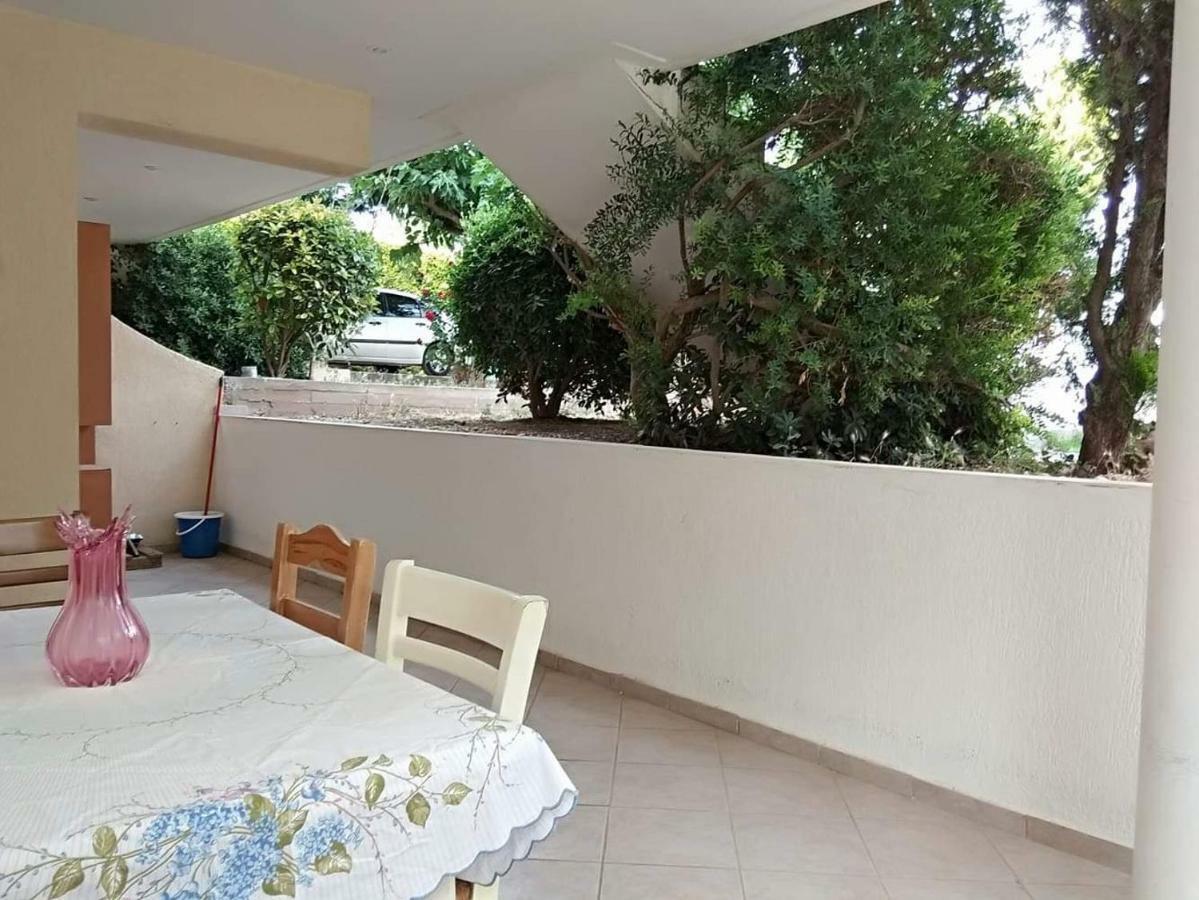 Stavros Apartments อาร์เตมีดา ภายนอก รูปภาพ