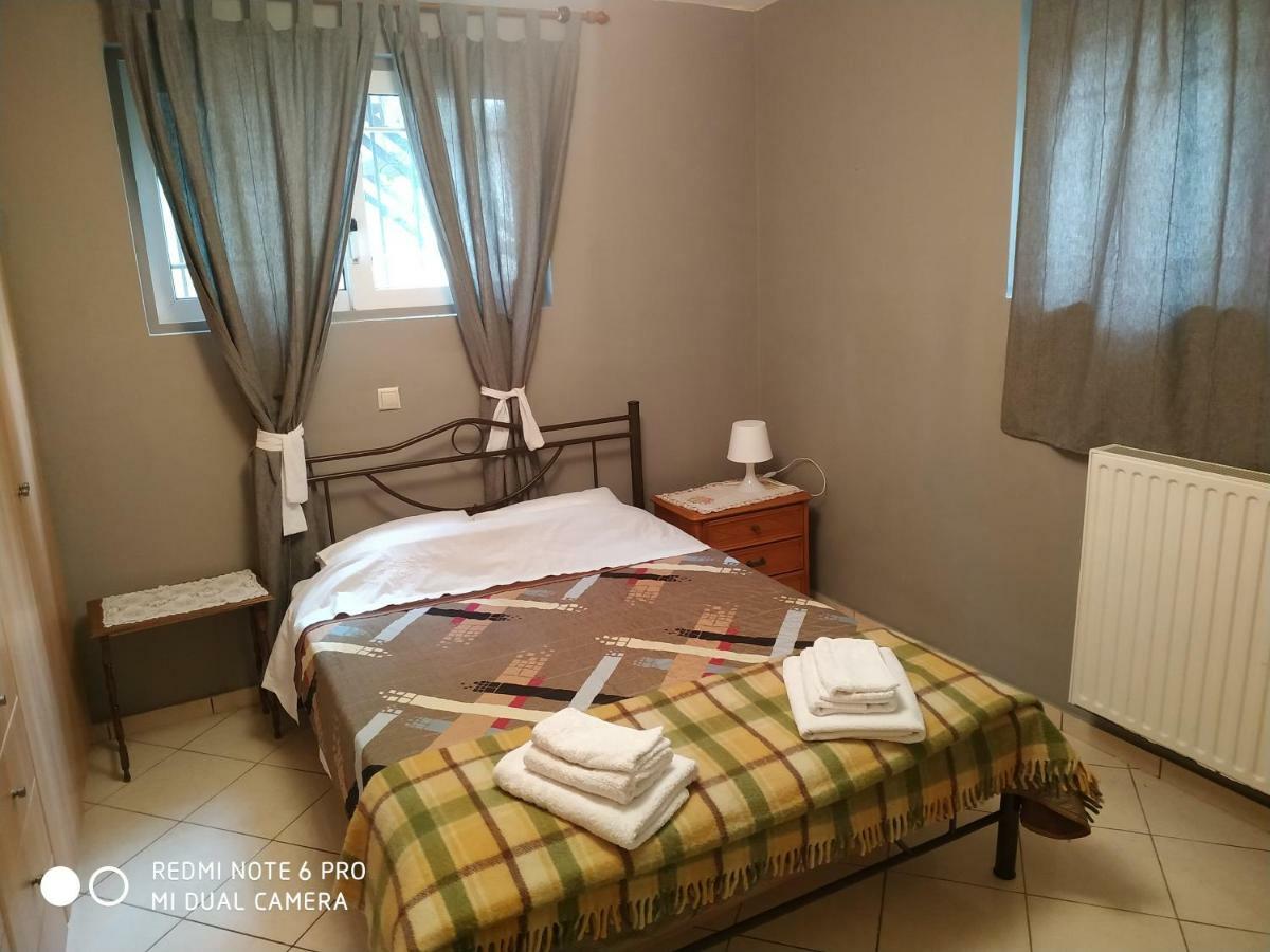 Stavros Apartments อาร์เตมีดา ภายนอก รูปภาพ
